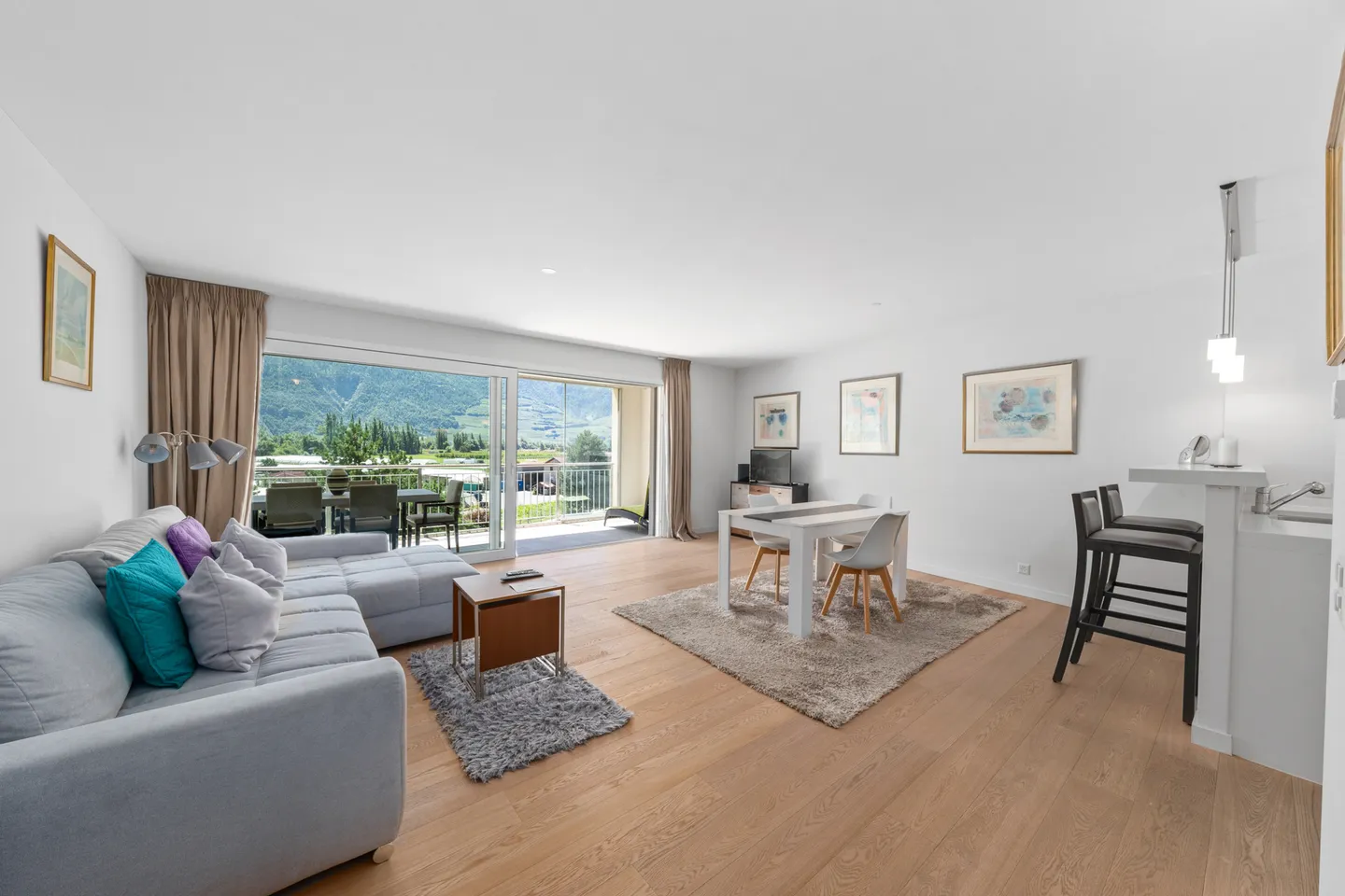 SAILLON - THE BATHS OF SAILLON - 3.5 ROOM HIGH-QUALITY APARTMENT - Photo 1 of 13