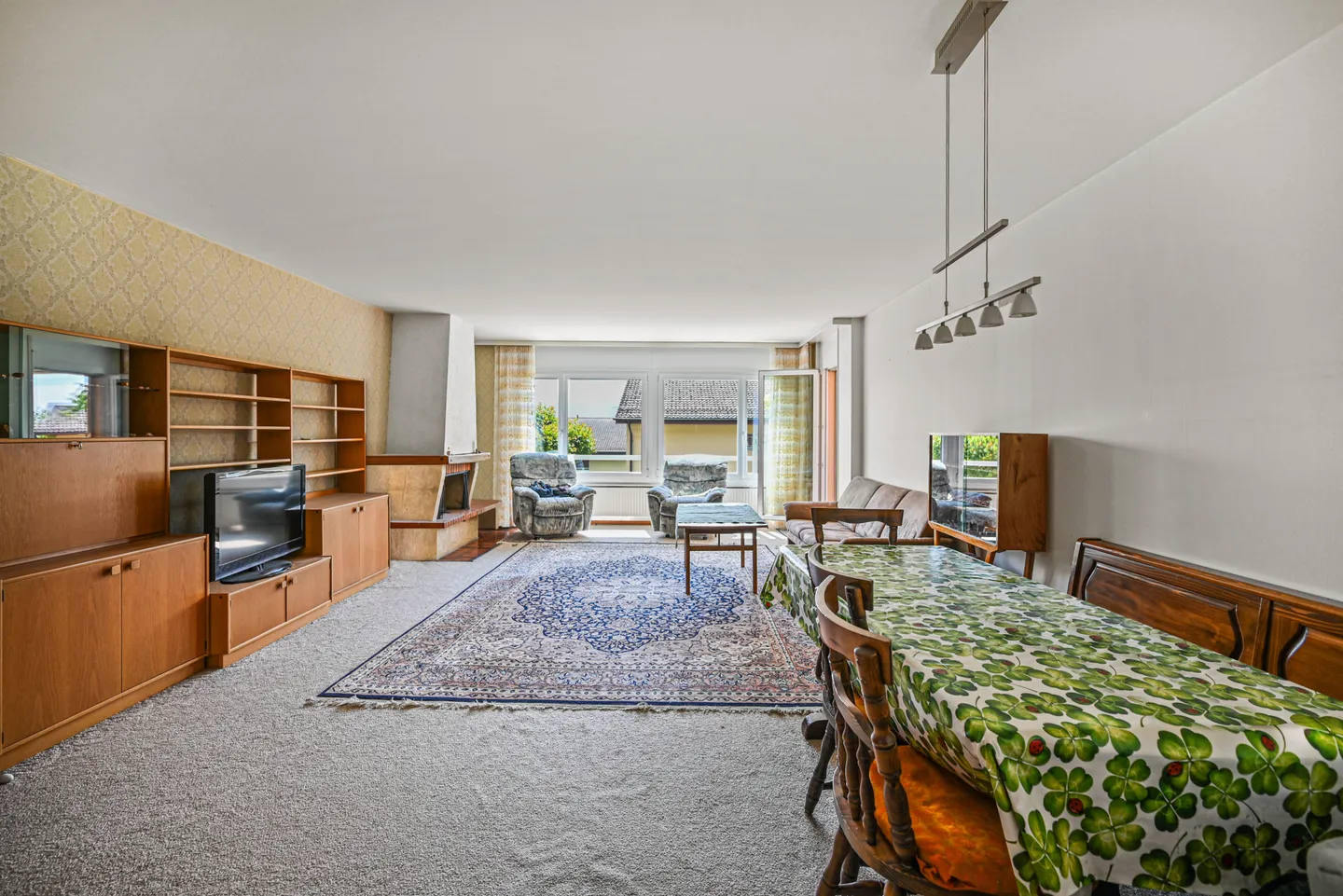 BLONAY - GERÄUMIGE UND HELL 5.5 ZIMMER - Foto 3 von 13
