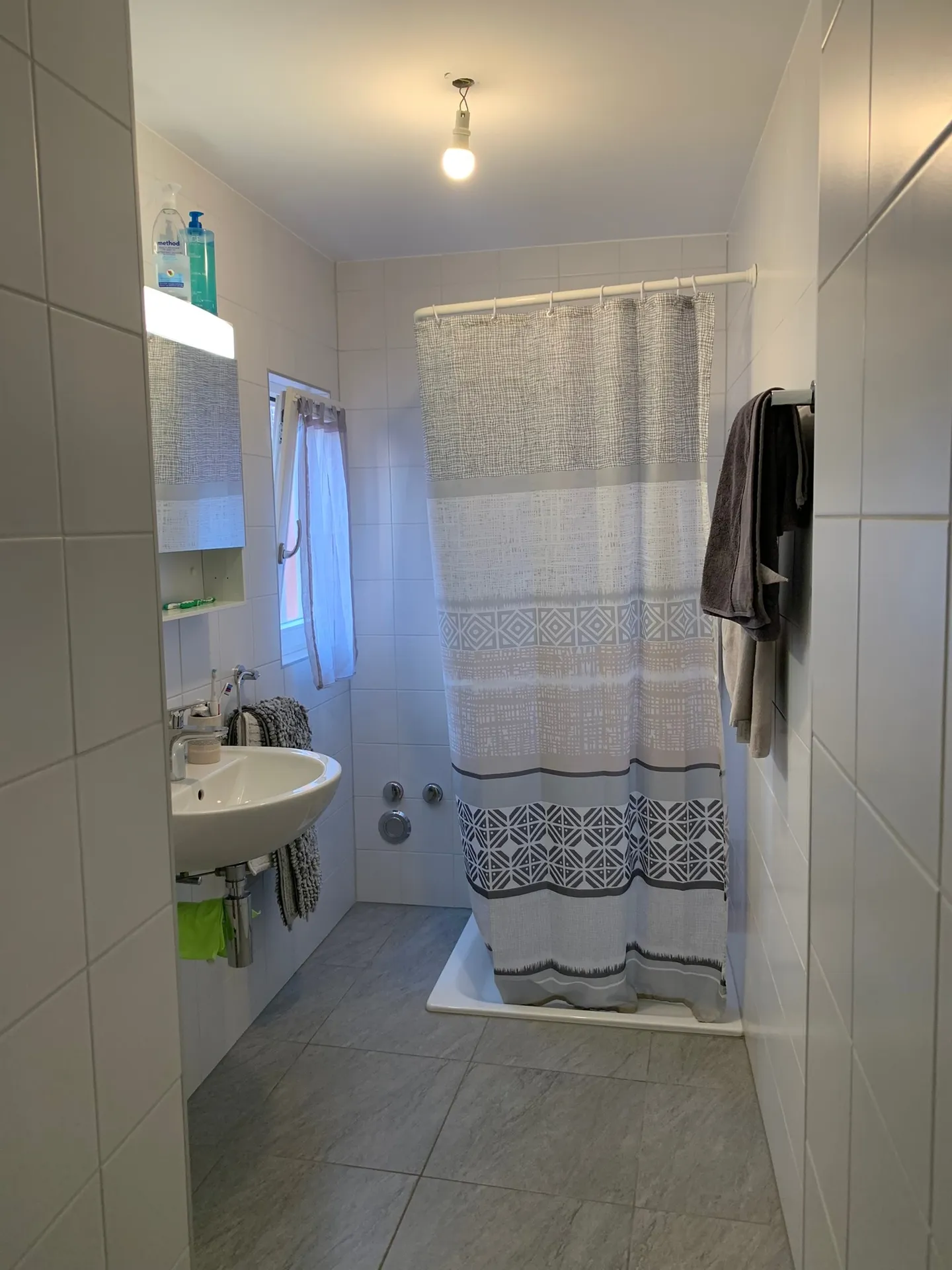 Vevey - rue d'Italie 41 - 2.5 room apartment on the 3rd floor - Photo 2 of 4