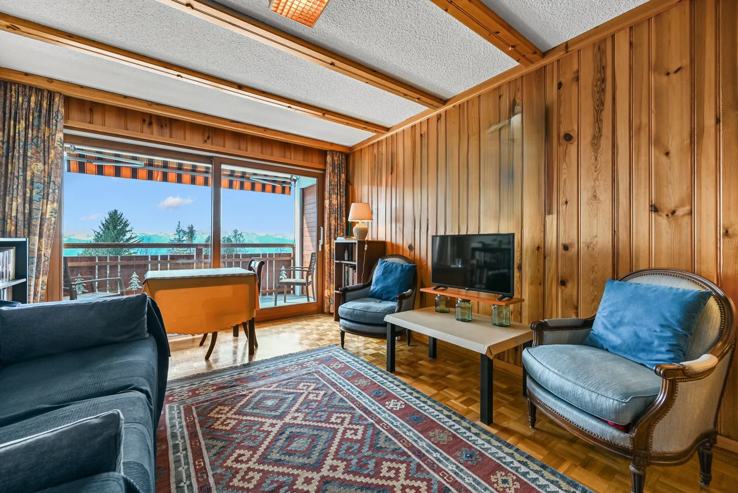 VILLARS - GEMÜTLICHE 3,5-ZIMMER-WOHNUNG MIT BALKON - Foto 2 von 11