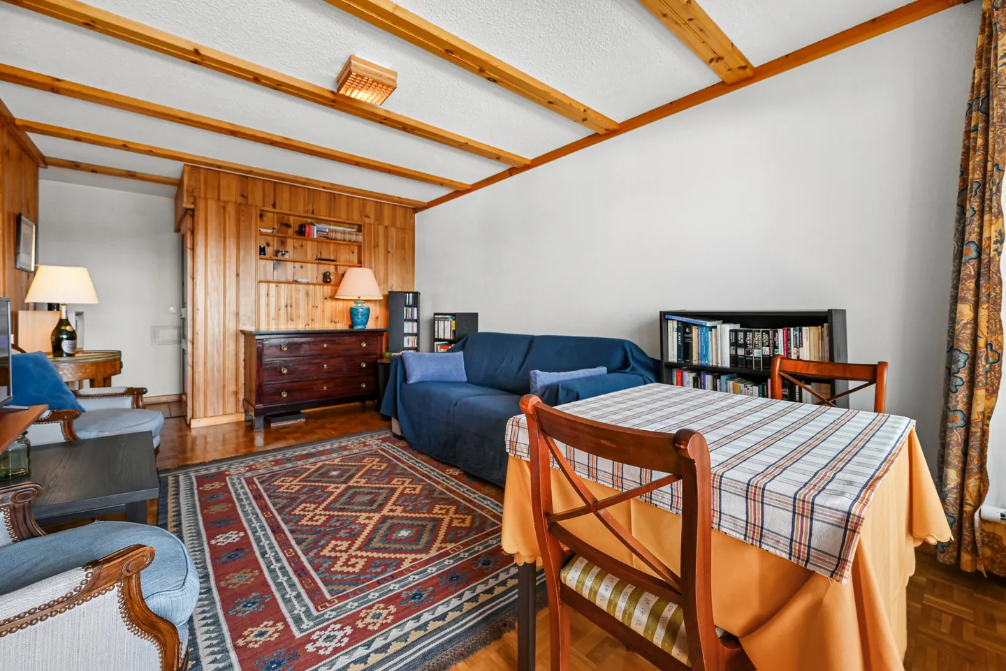 VILLARS - GEMÜTLICHE 3,5-ZIMMER-WOHNUNG MIT BALKON - Foto 5 von 11