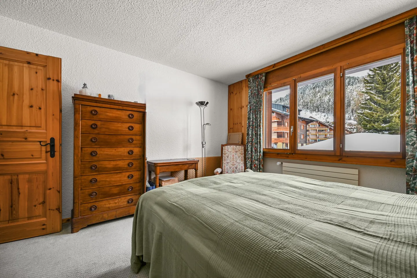 VILLARS - GEMÜTLICHE 3,5-ZIMMER-WOHNUNG MIT BALKON - Foto 8 von 11