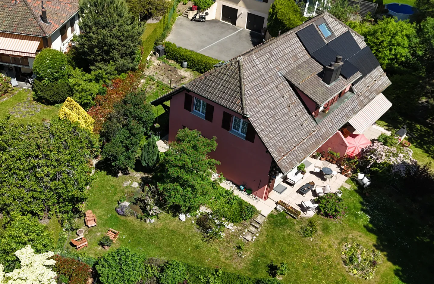 MONT-SUR-LAUSANNE SEMI-DETACHED VILLA 4.5 ROOMS WITH CONVERTIBLE ATTIC - Photo 1 of 13