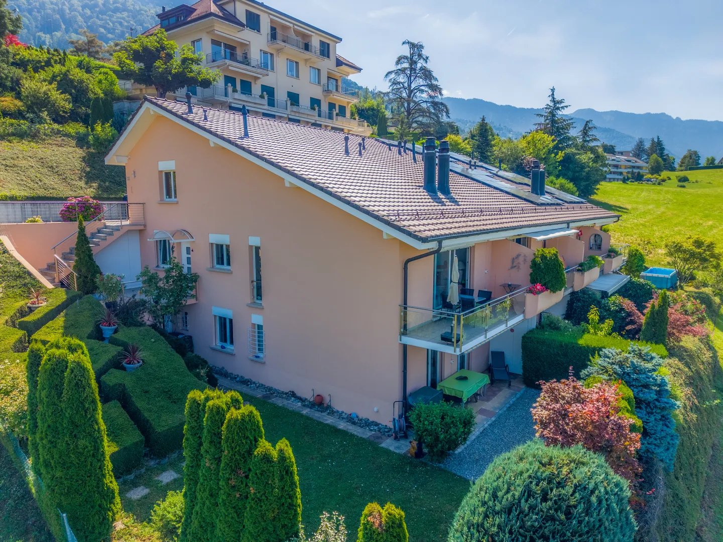 Villa Spacieuse avec Vue Lac - Photo 1 sur 13