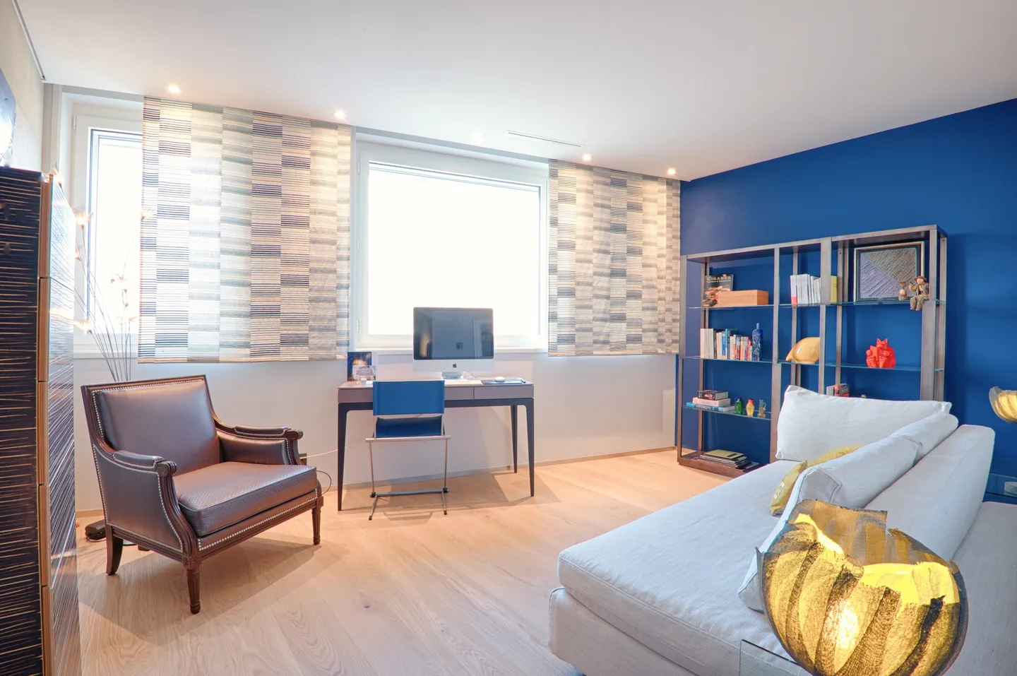 VEVEY - WUNDERSCHÖNE 4,5-ZIMMER-WOHNUNG MIT PRACHTVOLLER AUSSICHT AUF DEN SEE - Foto 11 von 13