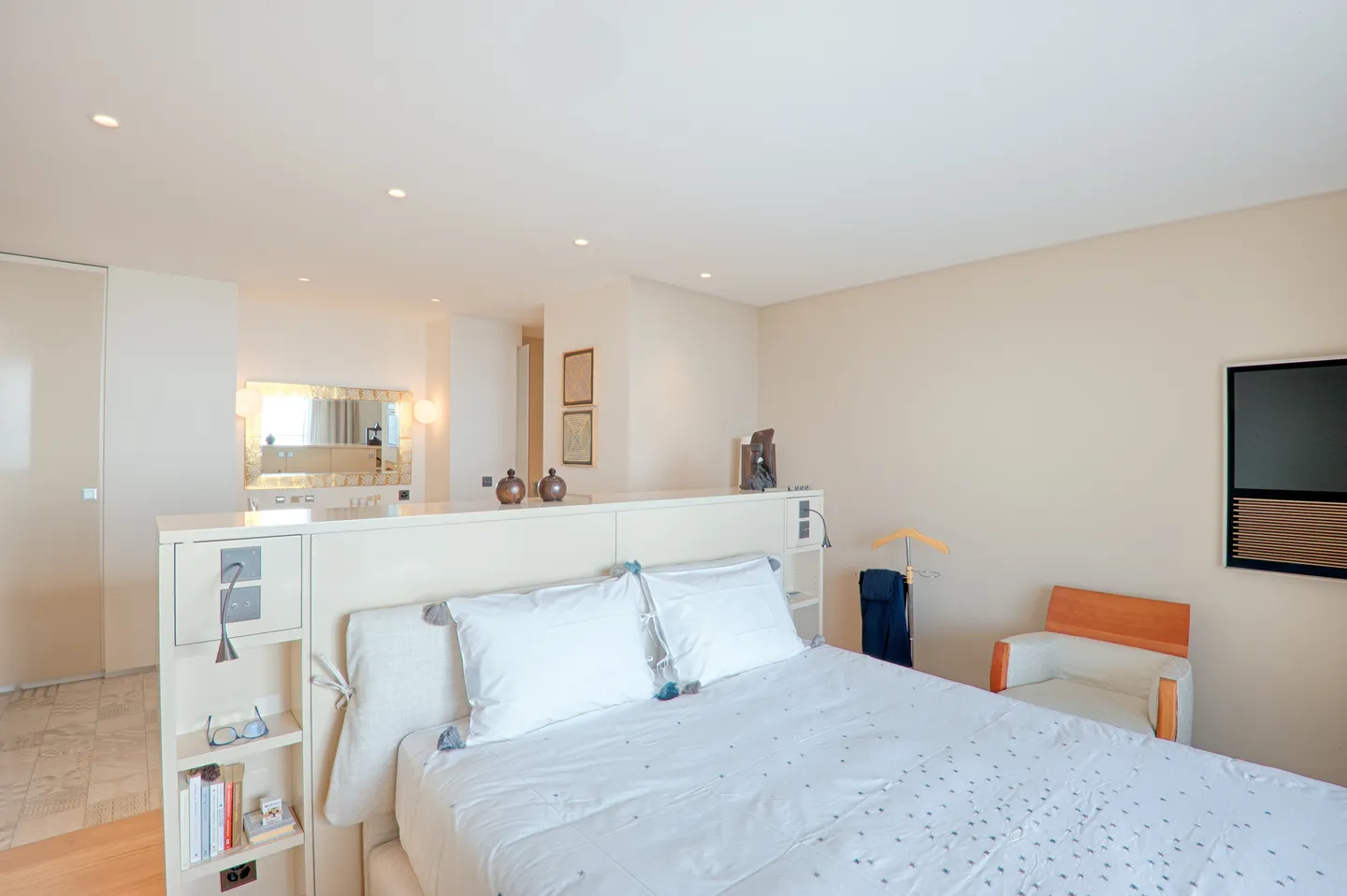 VEVEY - WUNDERSCHÖNE 4,5-ZIMMER-WOHNUNG MIT PRACHTVOLLER AUSSICHT AUF DEN SEE - Foto 13 von 13