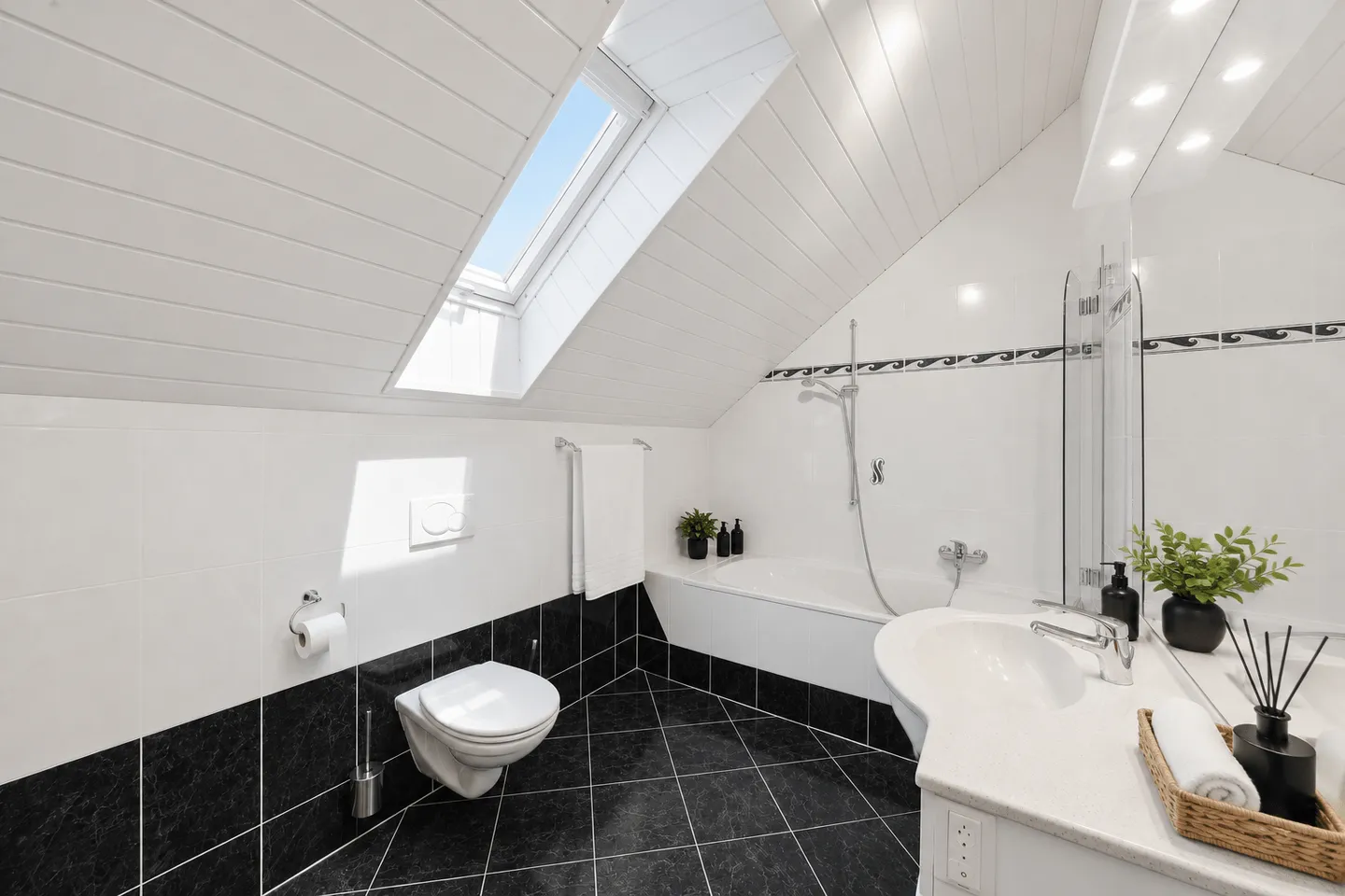 SAINT-SAPHORIN-SUR-MORGES - HOCHWERTIGE VILLA 6.5 ZIMMER - Foto 11 von 13