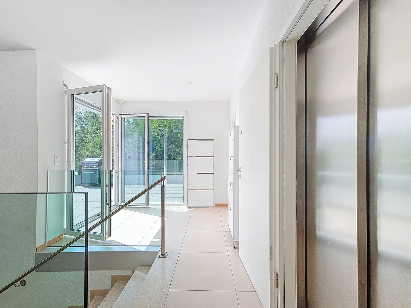 BRENT - DUPLEX-ATELIER MIT 5,5 ZIMMERN UND PANORAMABLICK - Foto 8 von 13