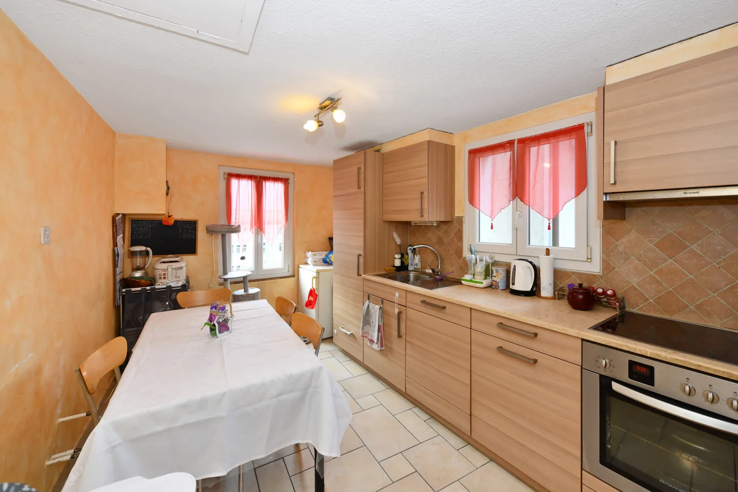 FULLY - RIDUZIONE DEL PREZZO - AFFASCINANTE CASA DI VILLAGGIO 3.5 STANZE - Foto 11 di 12