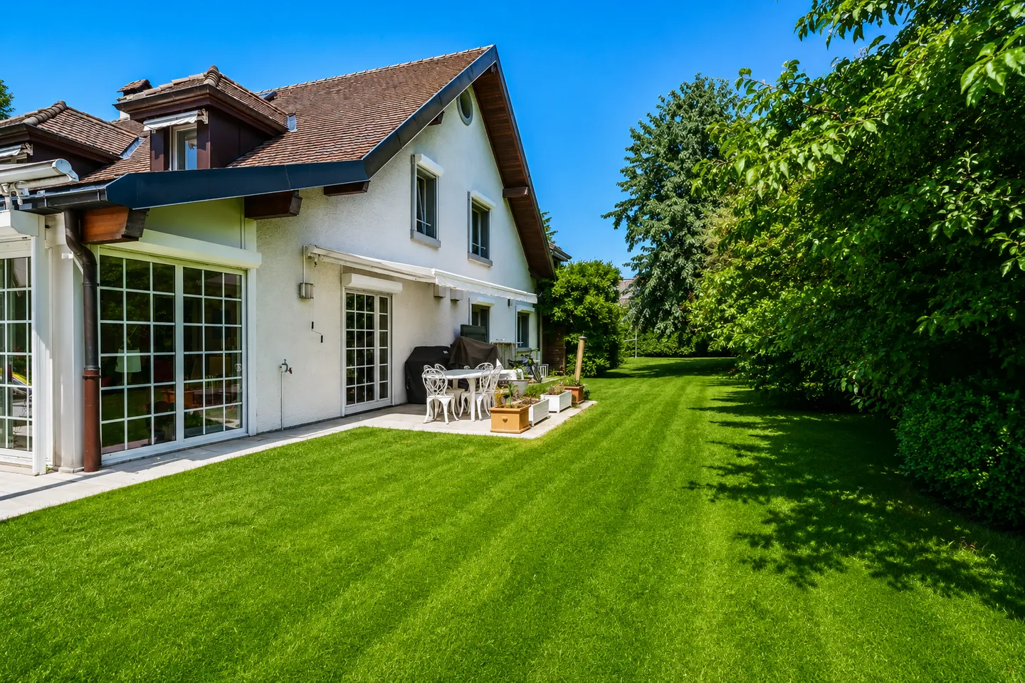 Villa Élégante avec Piscine Intérieure - Photo 4 sur 13