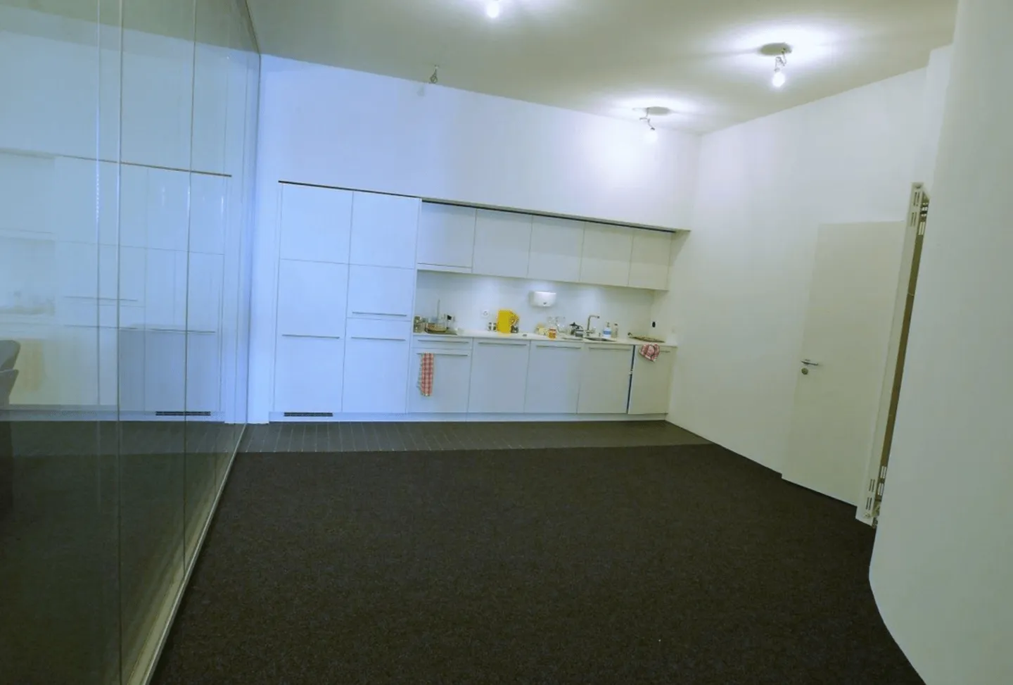 Montreux - Grand-rue 40 - Locale di 270 m2 al 1° piano - Foto 3 di 4