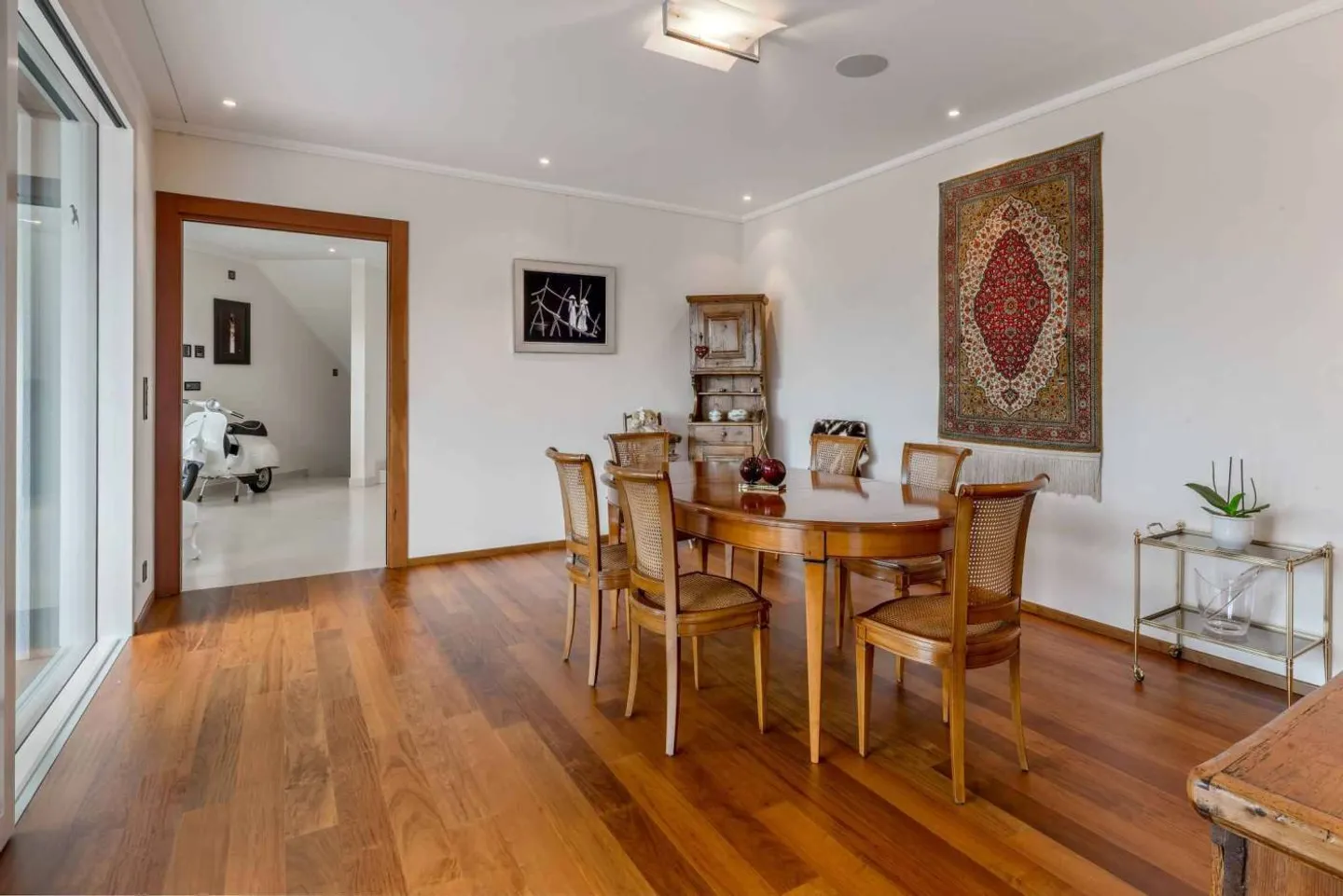 DIVINE PROPERTY OF 10 ROOMS WITH UNOBSTRUCTED VIEW - Photo 12 of 13