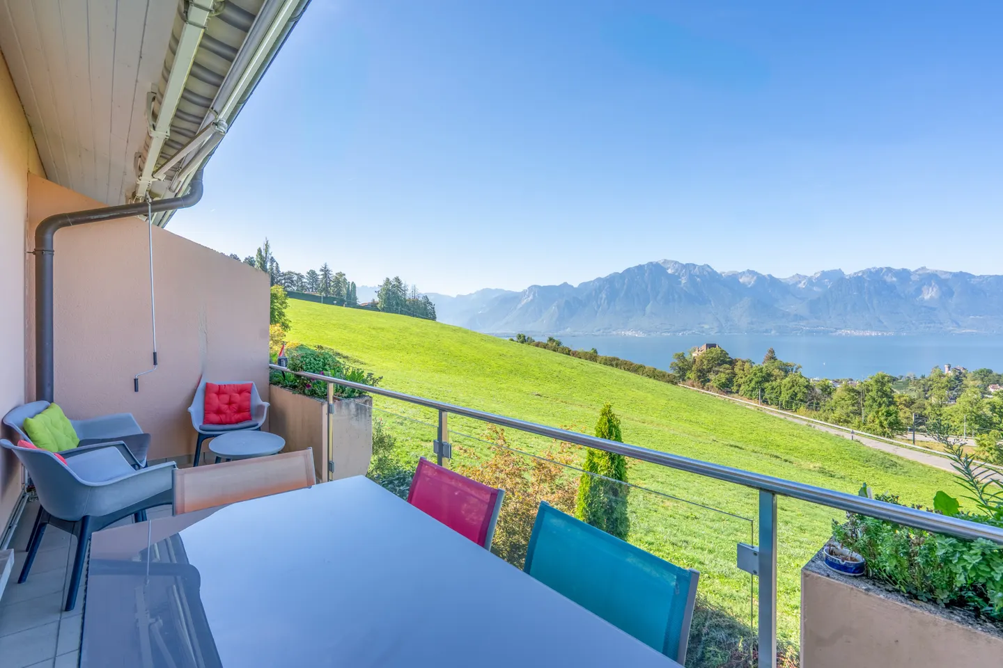MONTREUX - ANGRIFF VILLA MIT PANORAMABLICK - Foto 2 von 11