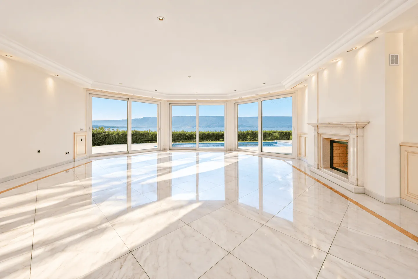 BLONAY - HIGH-END PROPERTY OF 650 M2 - Photo 6 of 13