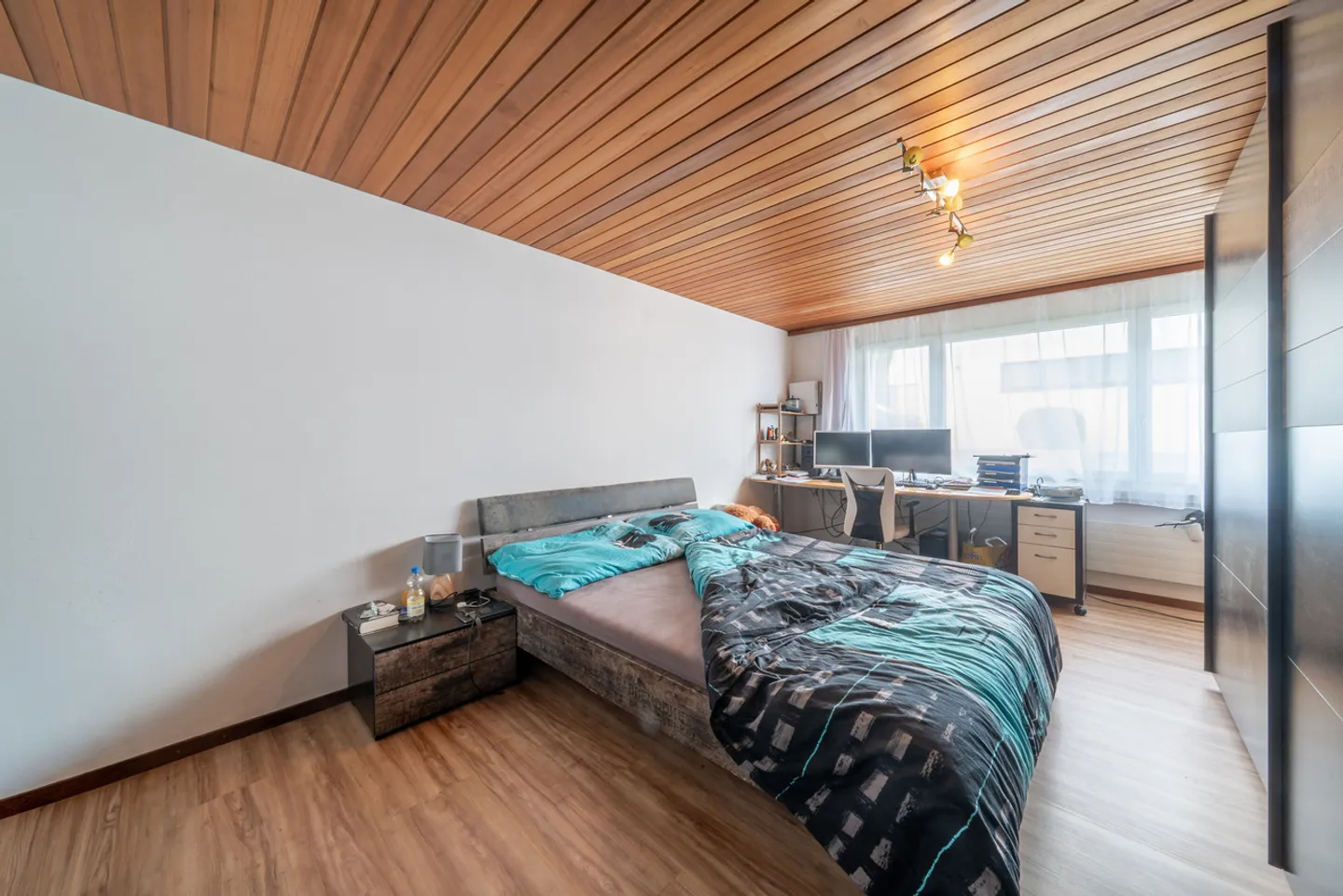 Freistehendes Einfamilienhaus mit viel Potenzial - Foto 7 von 11