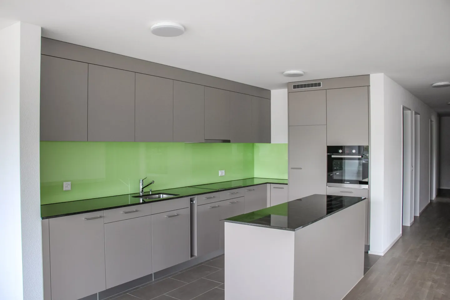 Well-kept, sunny and spacious 4 1/2-room apartment - Photo 3 of 7