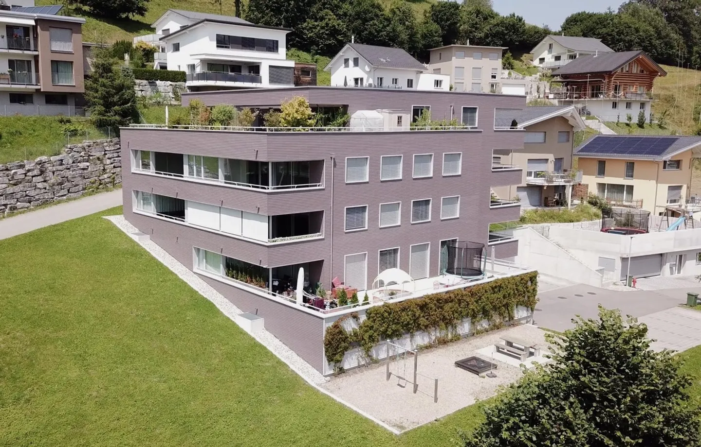 Well-kept, sunny and spacious 4 1/2-room apartment - Photo 1 of 7