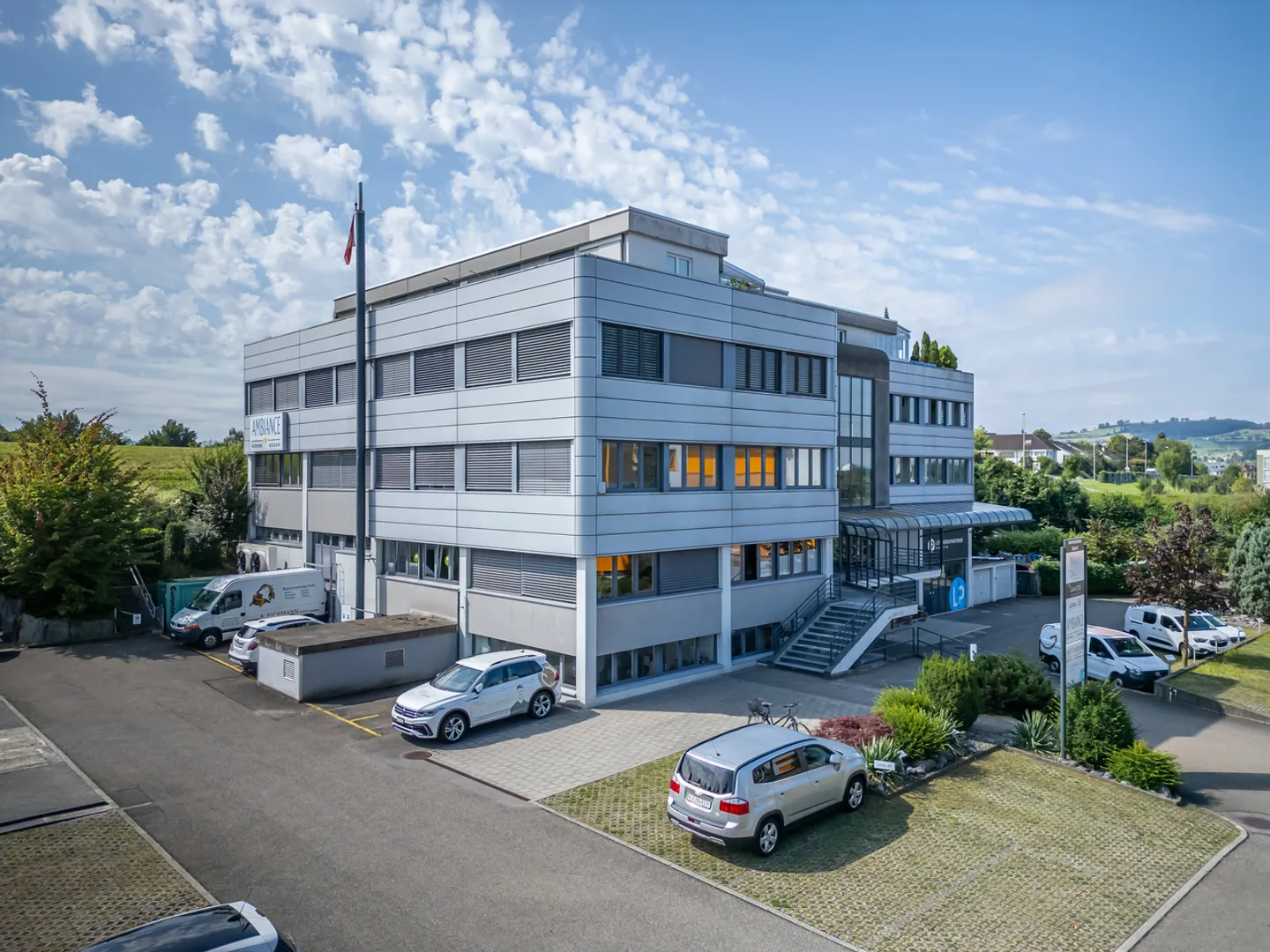 Proprietà di investimento completamente affittata in proprietà STW in una posizione privilegiata - Foto 2 di 10