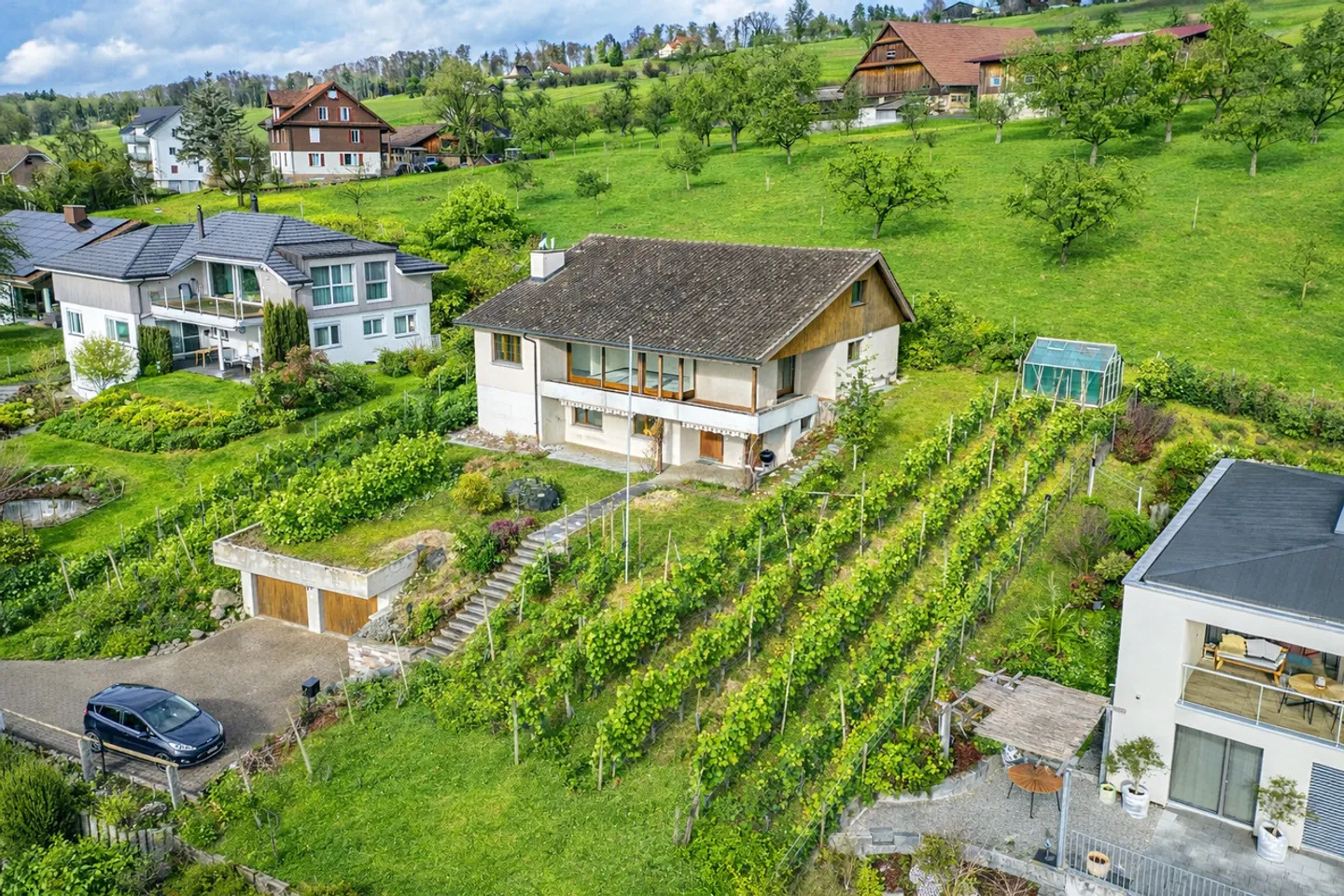 Casa unifamiliare da sogno con vista sul lago in una posizione privilegiata - Foto 1 di 9