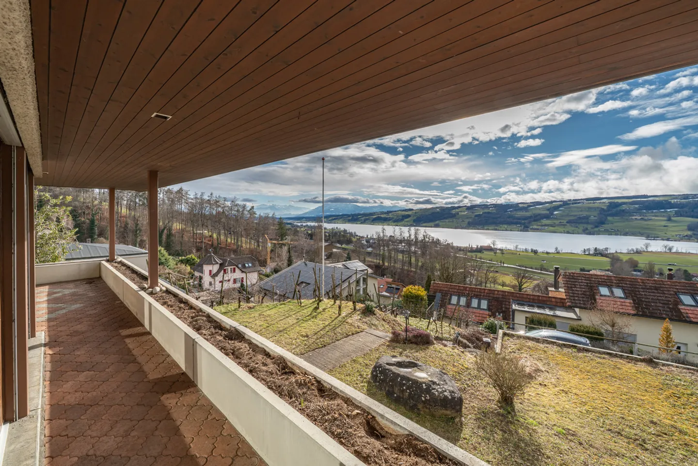 Casa unifamiliare da sogno con vista sul lago in una posizione privilegiata - Foto 8 di 9