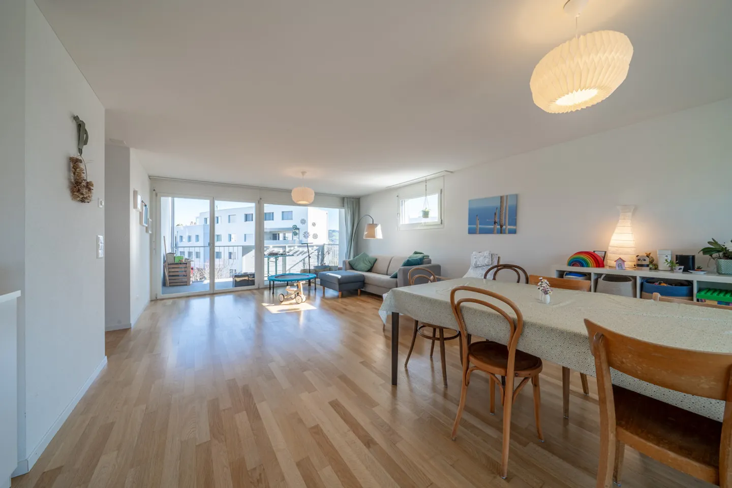 Living by Lake Sempach - Photo 2 of 7