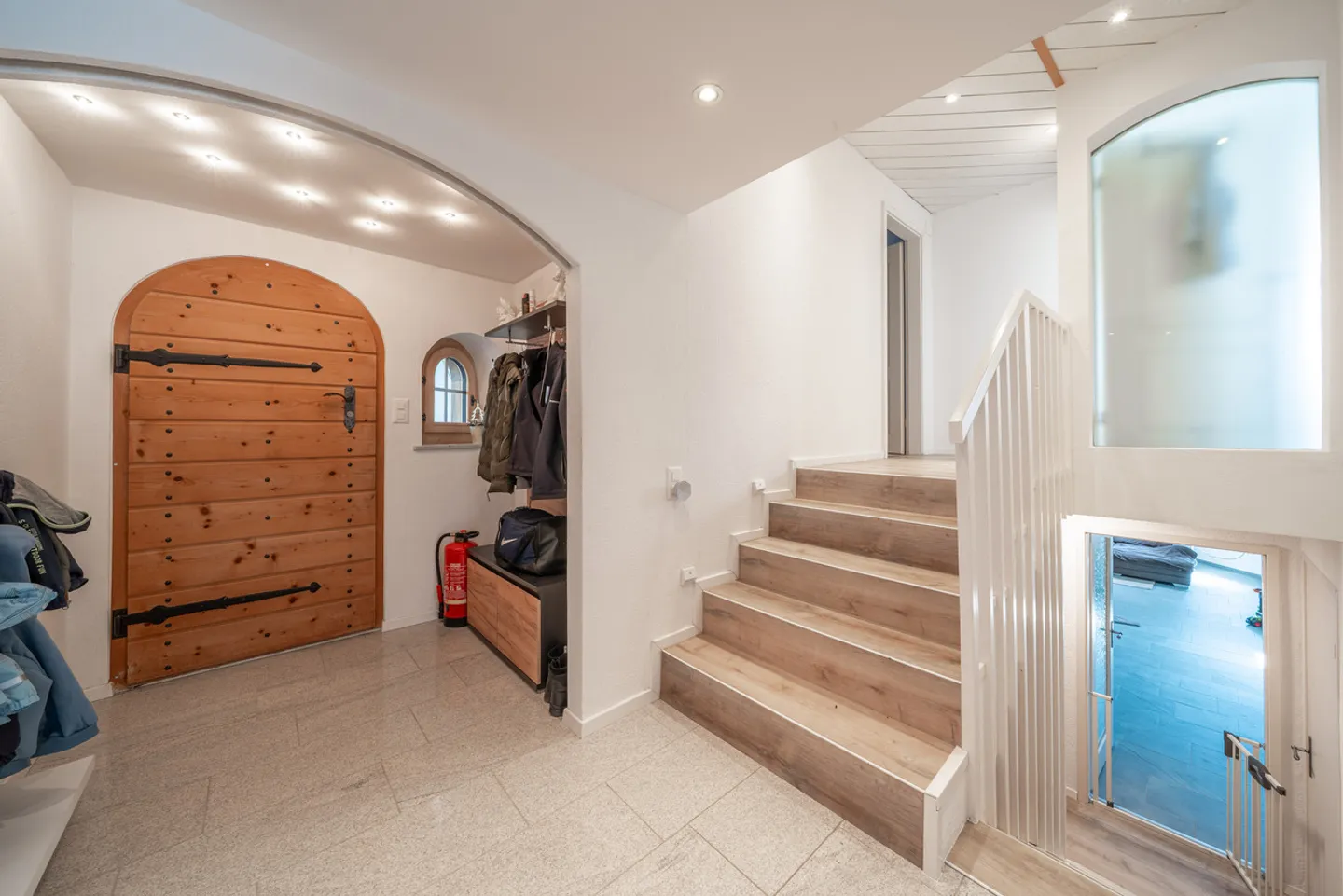 Family estate with sunny plot - Photo 6 of 13