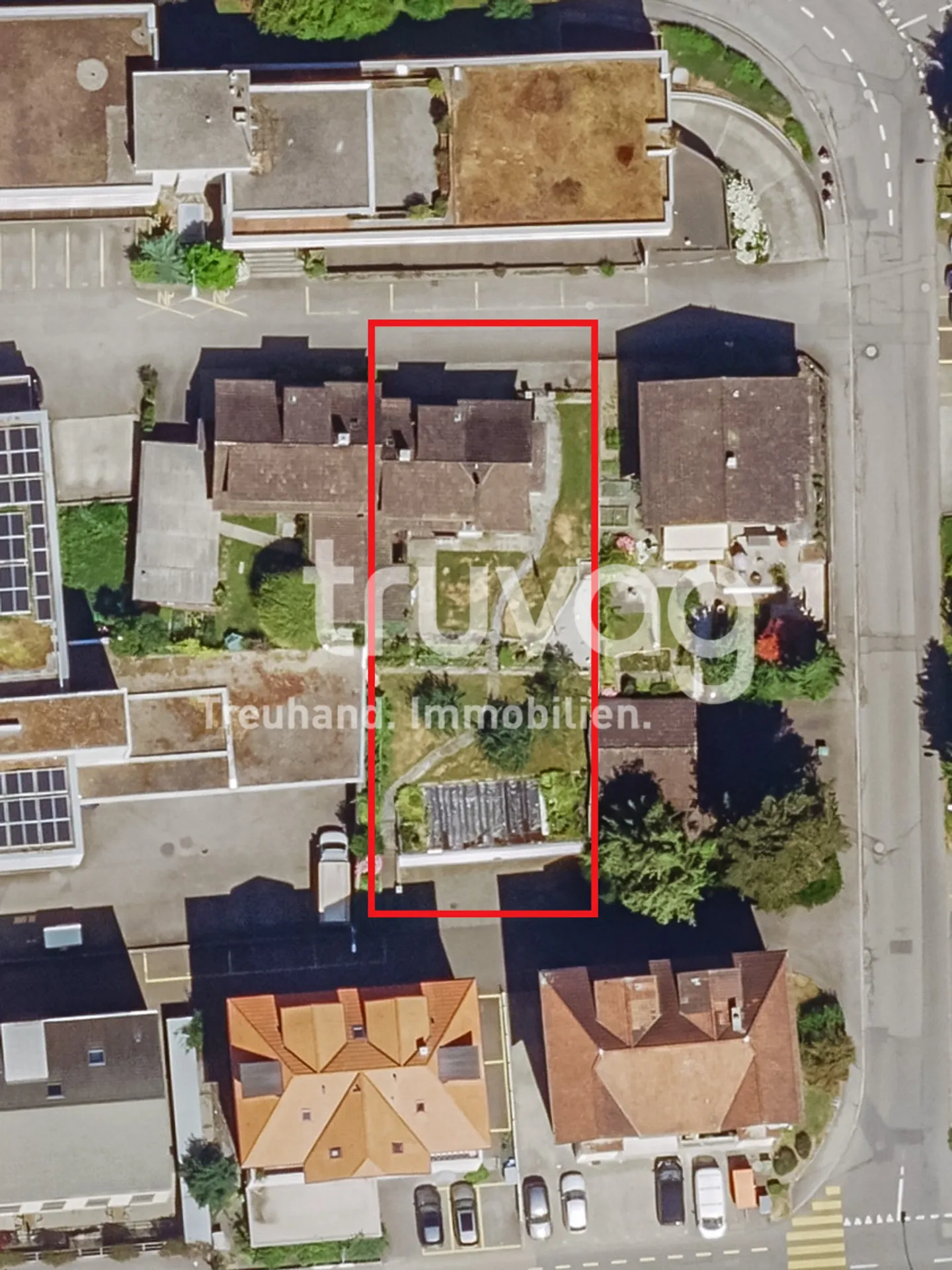 Terrain de 700 m² avec un potentiel de développement attractif - Photo 2 sur 8