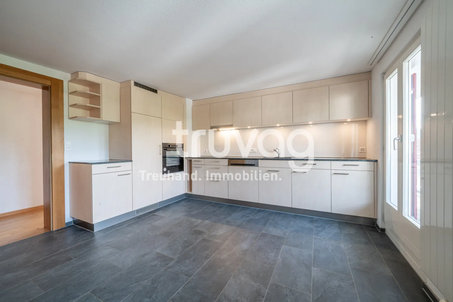 Mehrfamilienhaus mit Traumaussicht - Foto 3 von 7