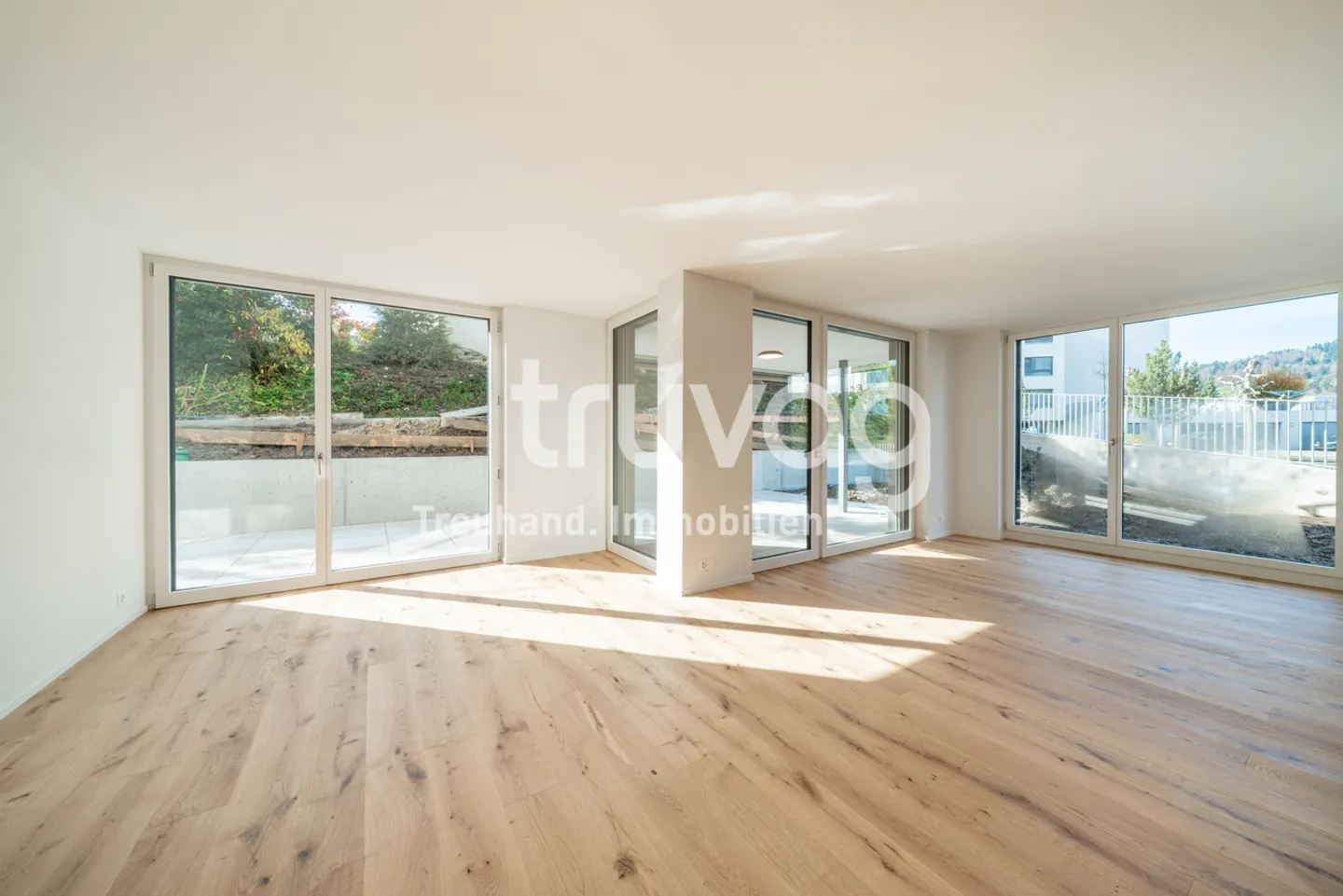 Modern living, stylish life - Photo 4 of 8