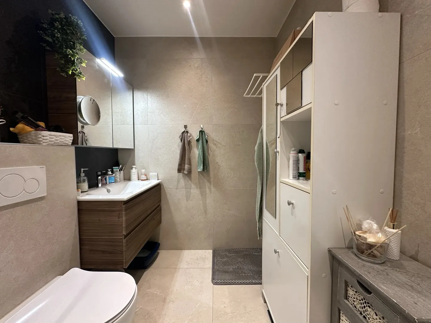 Collombey – Appartement 3.5 pièces avec terrasse et piscine - Foto 5 di 8