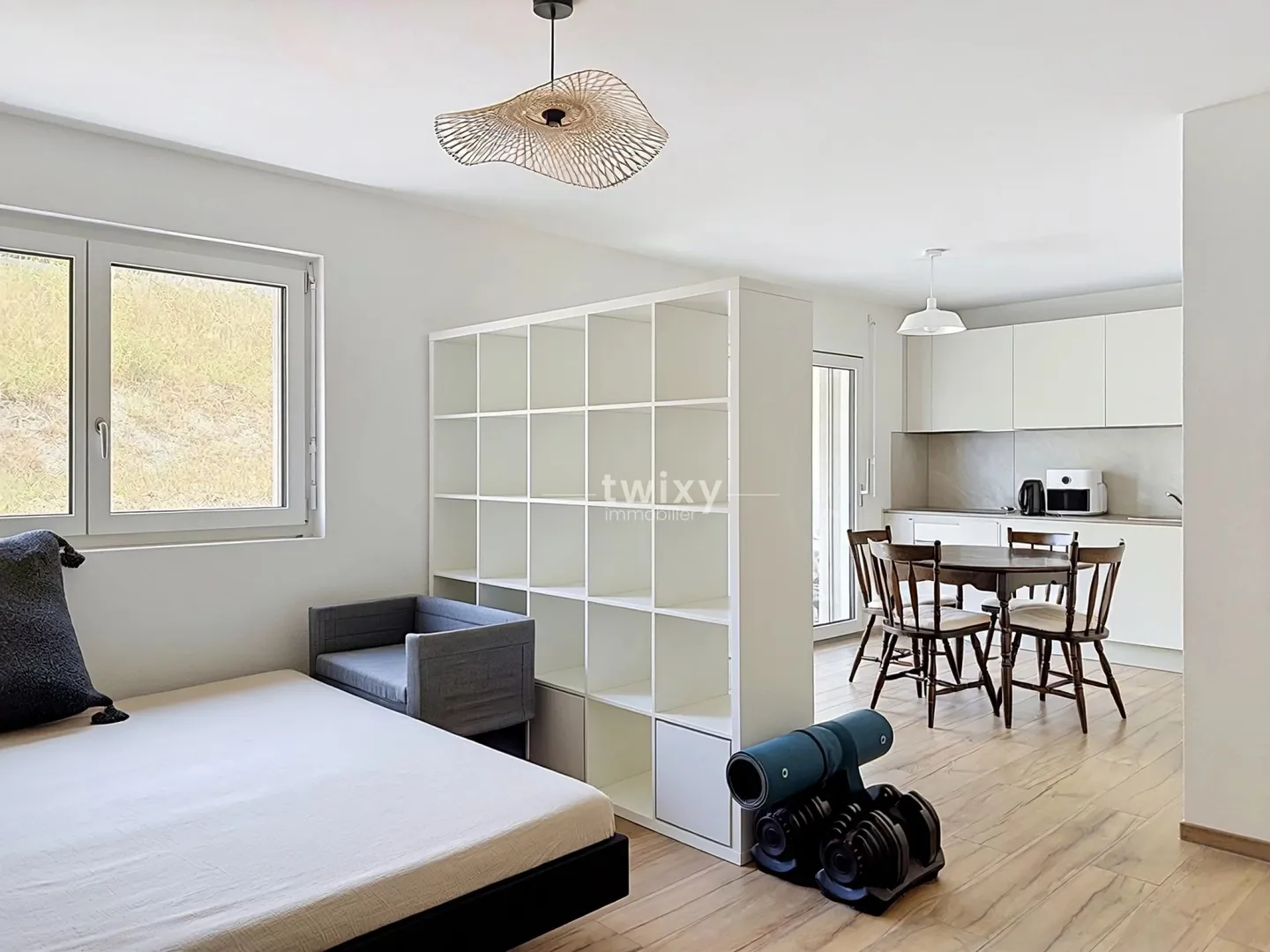 Ayent | Bright recent studio with beautiful balcony - Photo 1 of 7