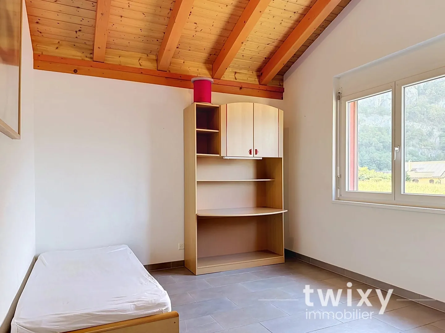 Saint-Maurice | Spacious family villa with garden and panoramic view - Photo 13 of 13