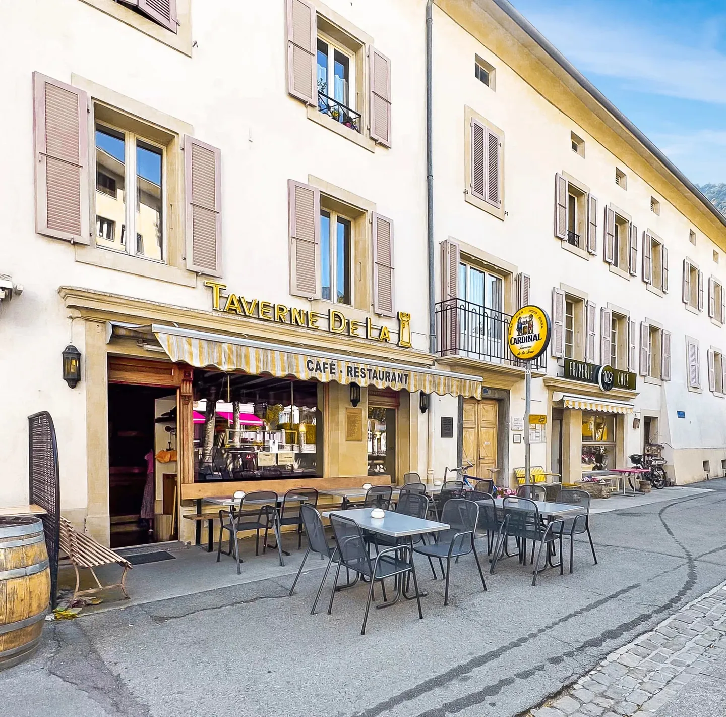 Ideal situation for this renowned establishment - Photo 1 of 10