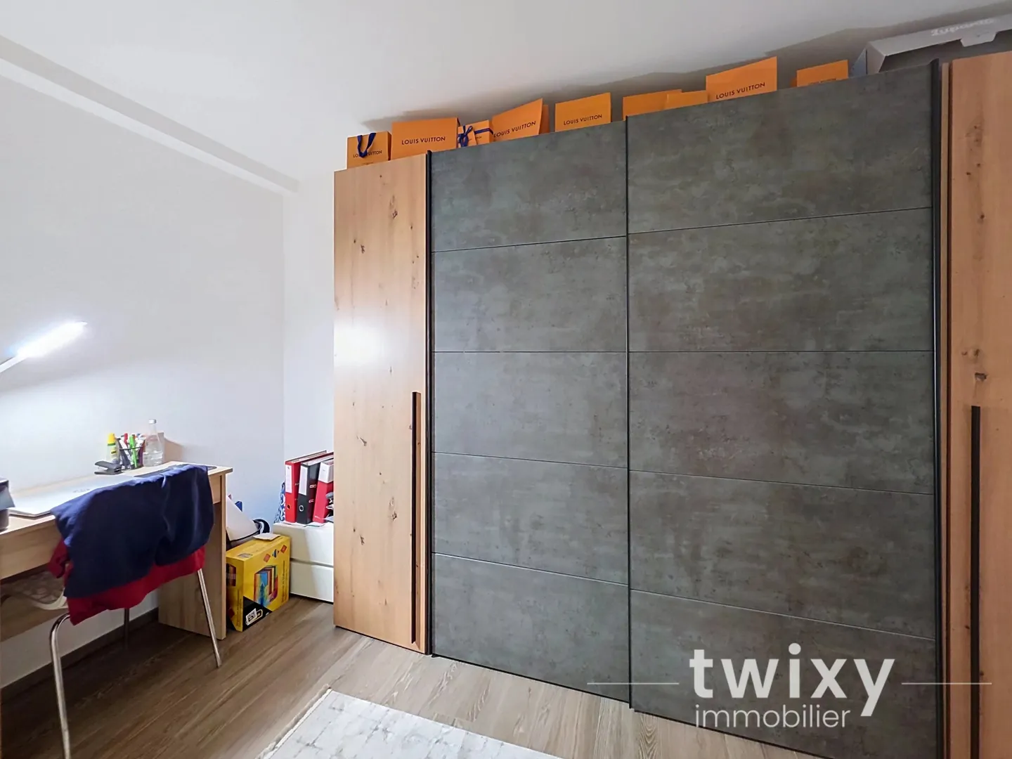 Sierre I 3.5 room apartment near city center - Photo 11 of 11