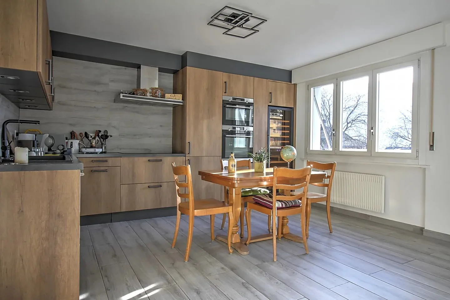 Situazione ottimale per questo appartamento 4.5 stanze - Foto 1 di 12