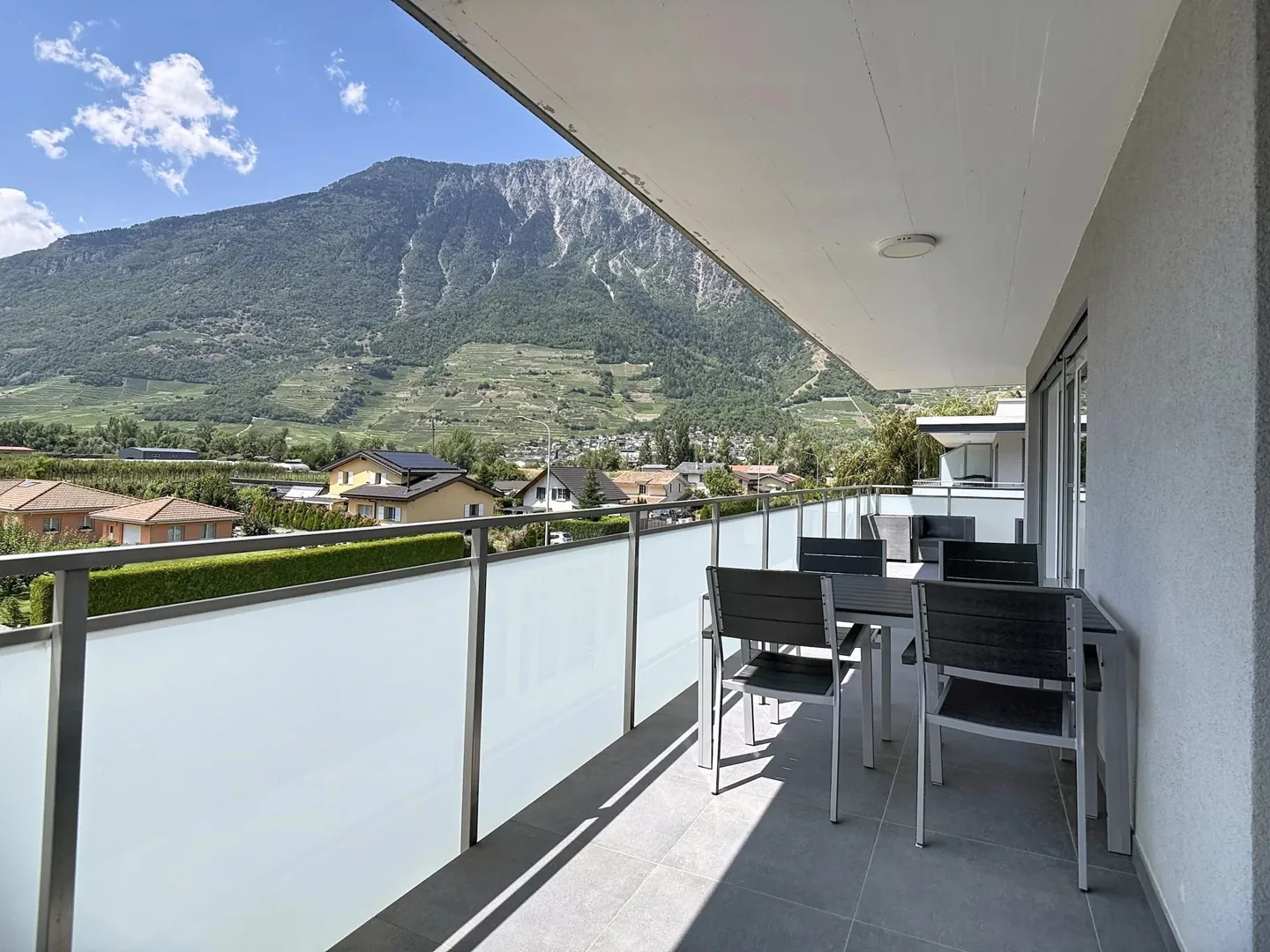 Attique moderne avec grande terrasse - Photo 13 sur 13
