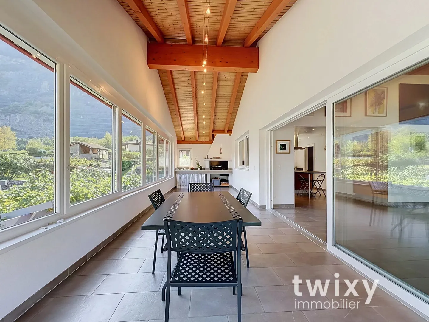 Saint-Maurice | Spacious family villa with garden and panoramic view - Photo 9 of 13