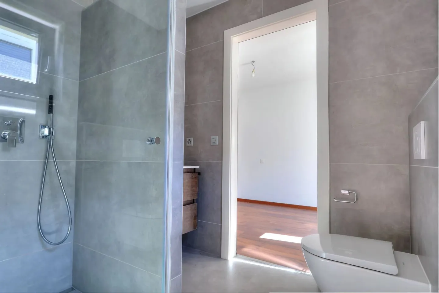Grimisuat | Cadre verdoyant et lumineux pour ce remarquable appartement de 4.5 pièces - Photo 11 sur 13