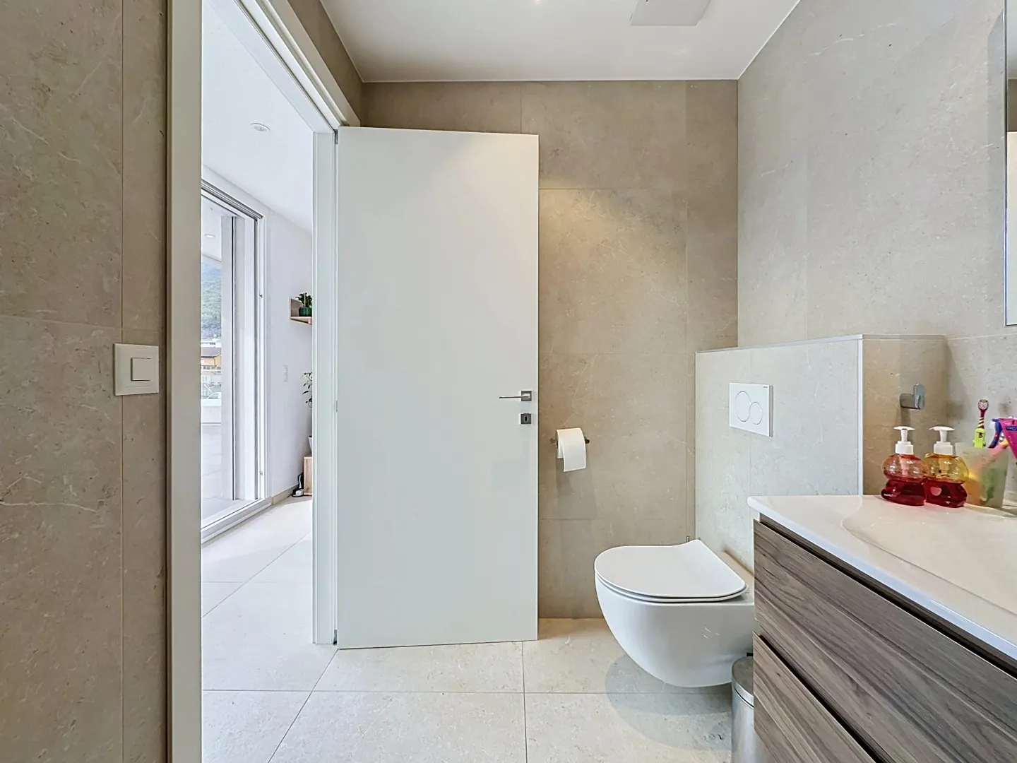Collombey – Appartamento moderno 2.5 locali con grande terrazza - Foto 9 di 11