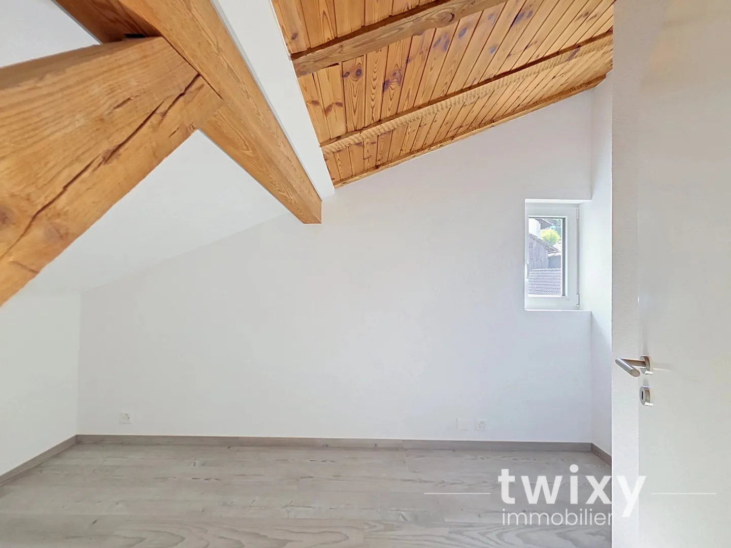Duplex rénové à Chalais - Photo 12 sur 13