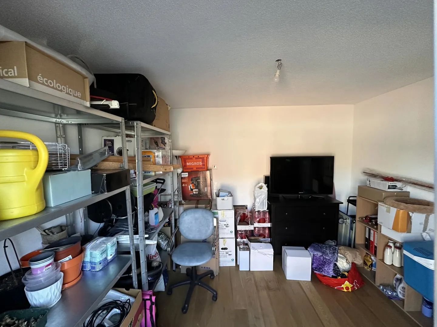 Collombey – Appartement 3.5 pièces avec terrasse et piscine - Foto 4 di 8