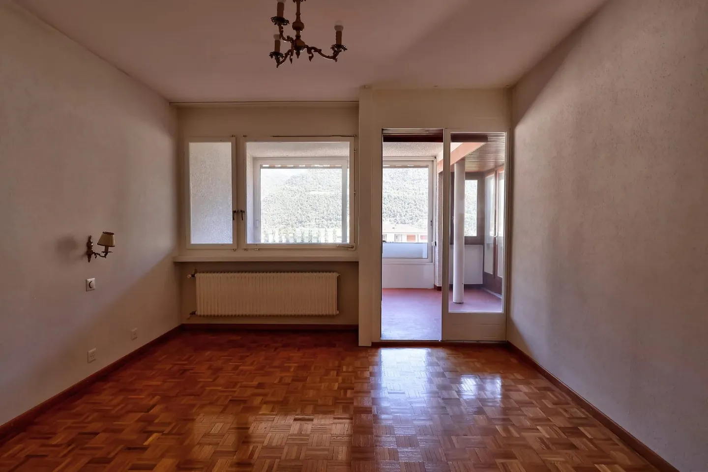 Sierre | Attraktive Volumen für diese 4,5-Zimmer-Wohnung zu renovieren - Foto 6 von 11