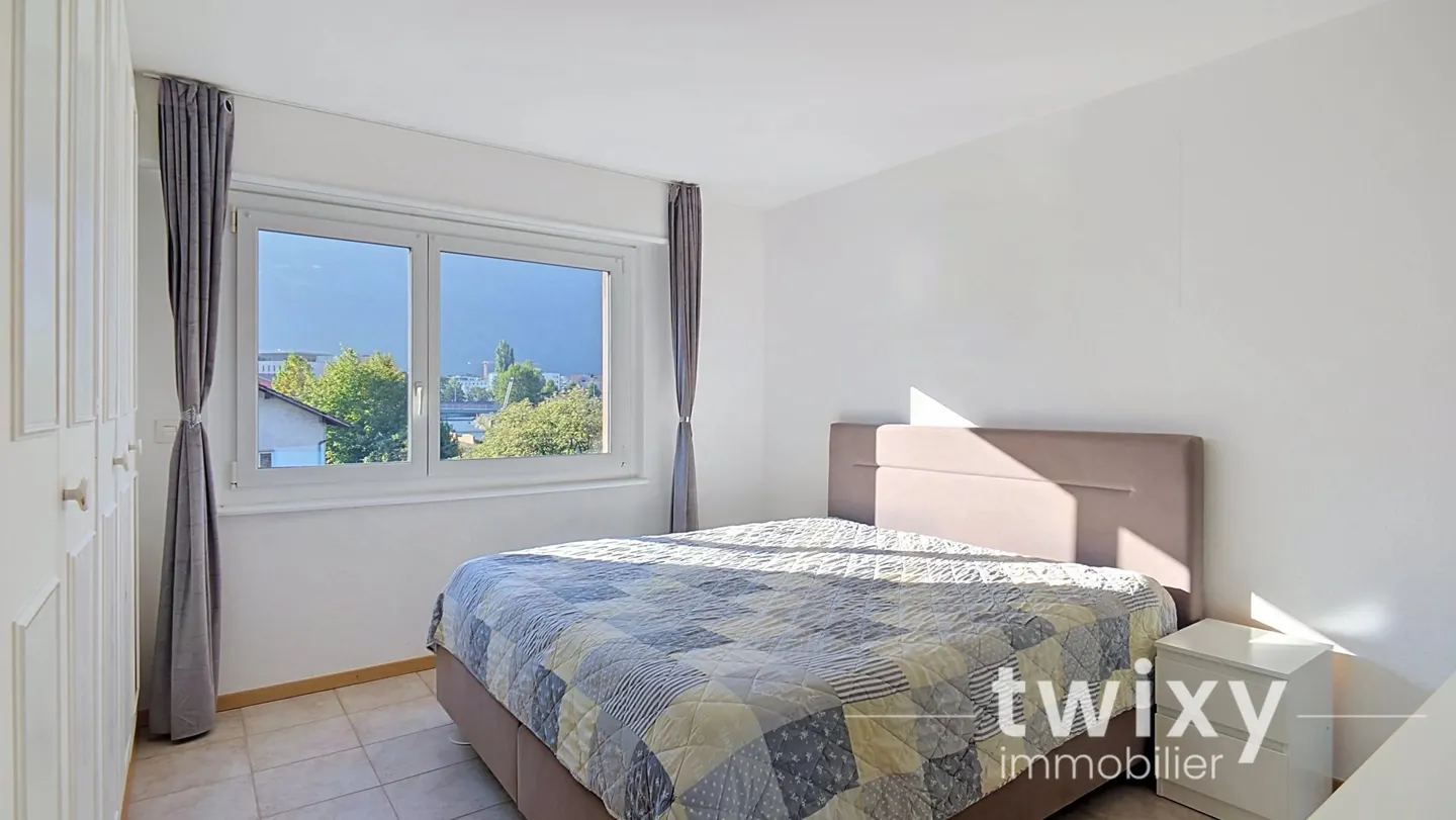 Martigny | Bright 4.5-room apartment with balcony and loggia - Photo 7 of 13