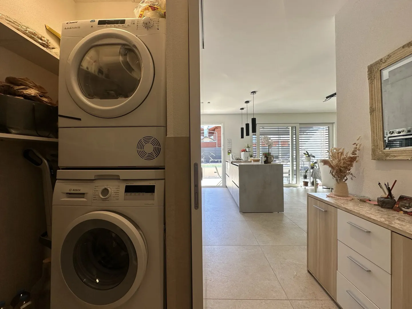 Collombey – Appartement 3.5 pièces avec terrasse et piscine - Foto 7 di 8