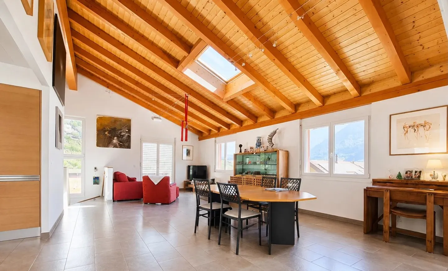 Saint-Maurice | Spacious family villa with garden and panoramic view - Photo 1 of 3