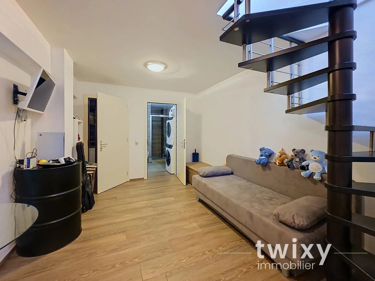 Sierre I 3.5 room apartment near city center - Photo 8 of 11