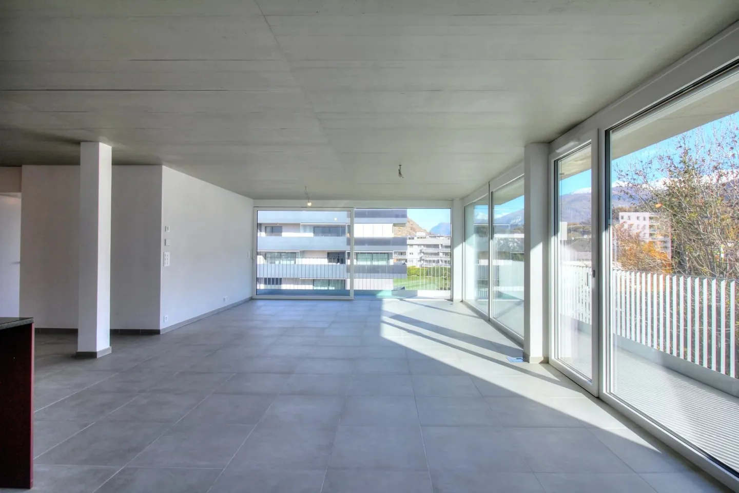 Magnificent penthouse in the heart of Conthey - Photo 13 of 13