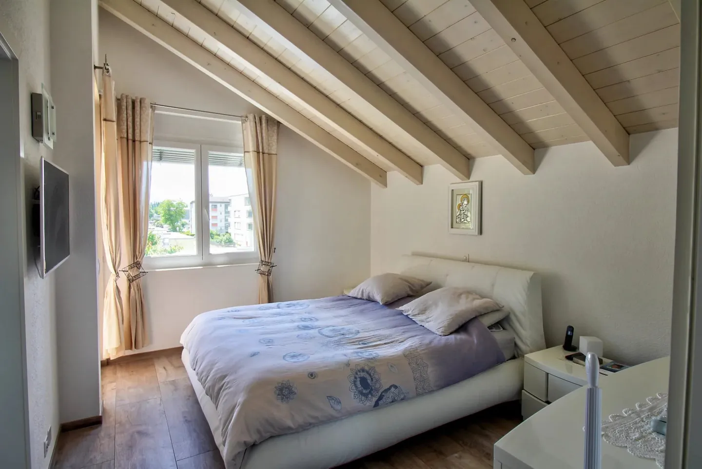 Sierre I Exceptional 6.5 Room Villa - Photo 7 of 13