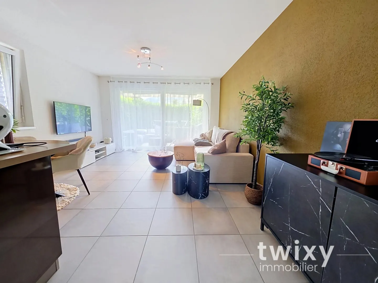 Vétroz - Charmante 2,5 Zimmer mit privater Terrasse - Foto 1 von 9