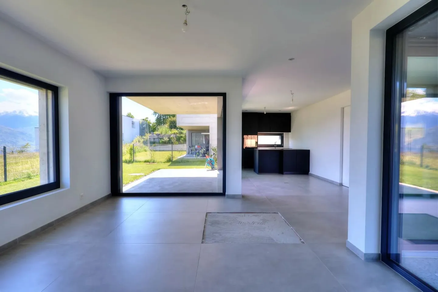 Grimisuat | Cadre verdoyant et lumineux pour ce remarquable appartement de 4.5 pièces - Photo 5 sur 13